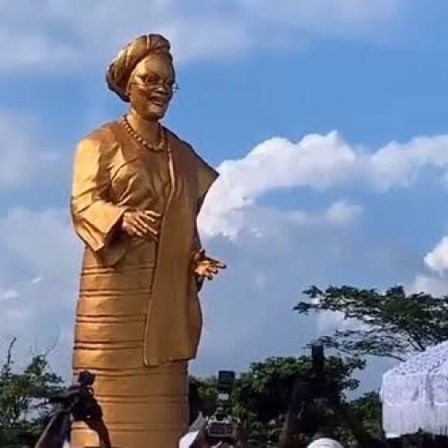 CELEBROLOGY : IN DEFENSE OF OONI’S 50TH BIRTHDAY ON ERECTION OF FIRST LADY’S STATUE IN ILE-IFE – ENLIGHTENING THE NATION